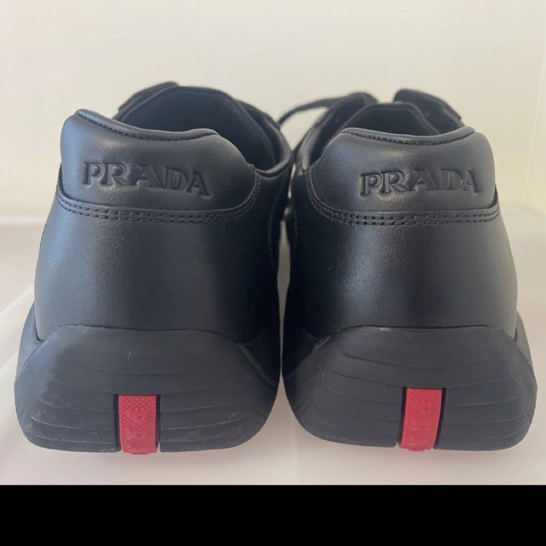 PRADA(プラダ)の【新品未使用】PRADA スニーカー　黒 メンズの靴/シューズ(スニーカー)の商品写真