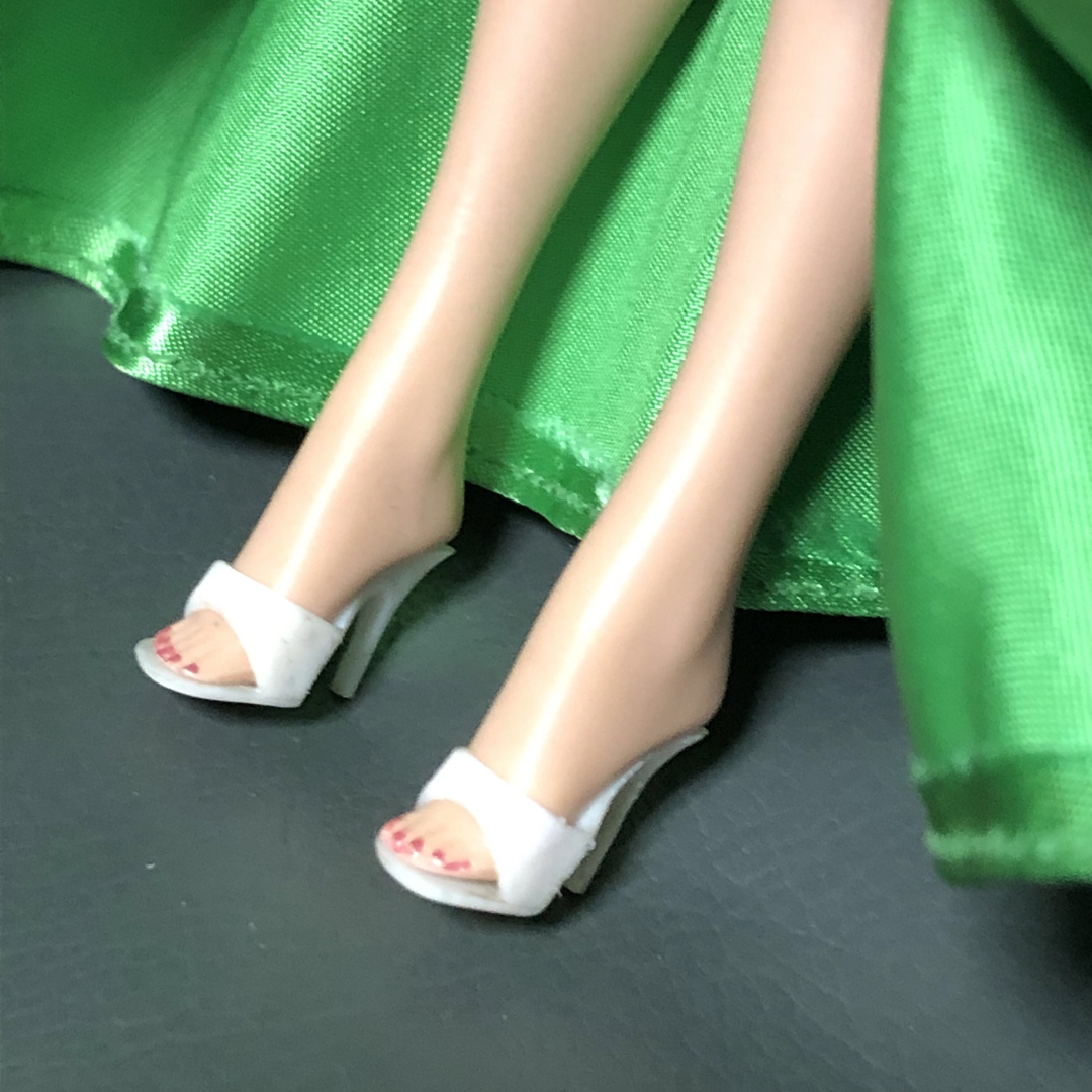 MATTEL(マテル)の当時物　1963年　ファッションクイーンバービー【Senior Prom】 ハンドメイドのぬいぐるみ/人形(人形)の商品写真