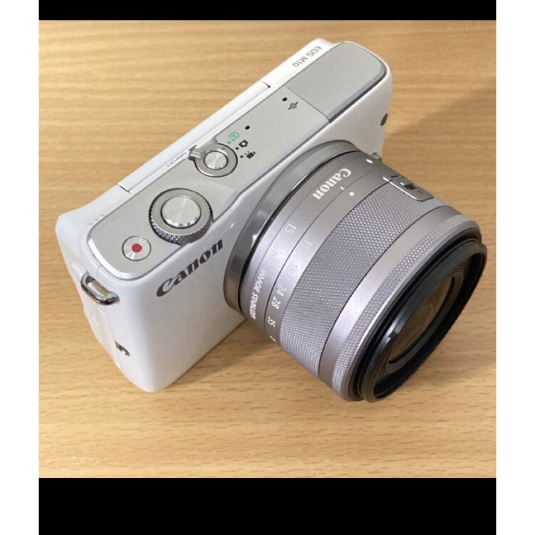 EOS M10 ミラーレス一眼 Wi-Fi搭載 標準レンズキット ホワイト EOS M10 ミラーレス一眼 Wi-Fi搭載 標準レンズキット ホワイト