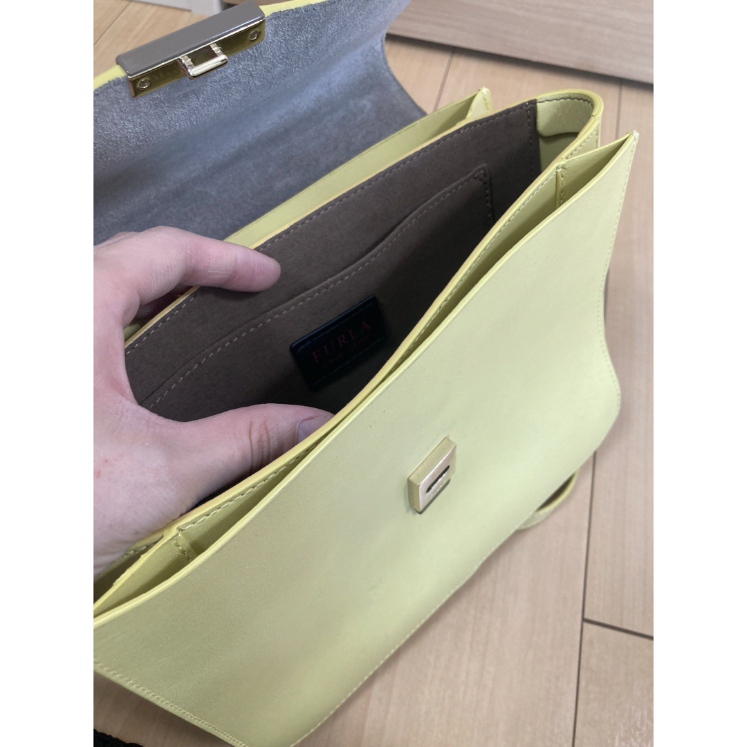 Furla(フルラ)のショルダーバッグ　フルラ　ピンク　FURLA ハンドバッグ　イエロー レディースのバッグ(ハンドバッグ)の商品写真