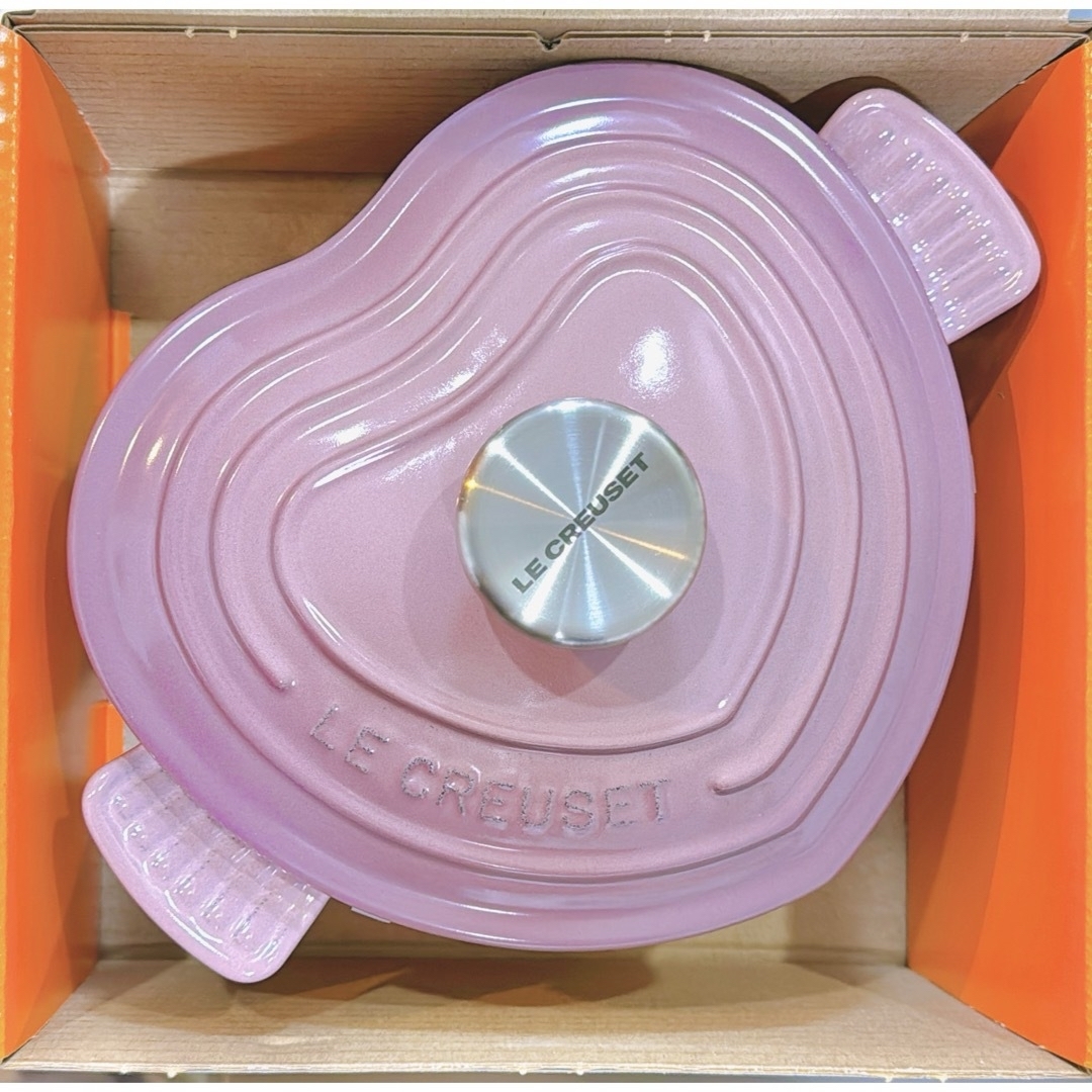 LE CREUSET(ルクルーゼ)の【新品】ルクルーゼ ココット ダムール モーヴピンク 20cm インテリア/住まい/日用品のキッチン/食器(鍋/フライパン)の商品写真