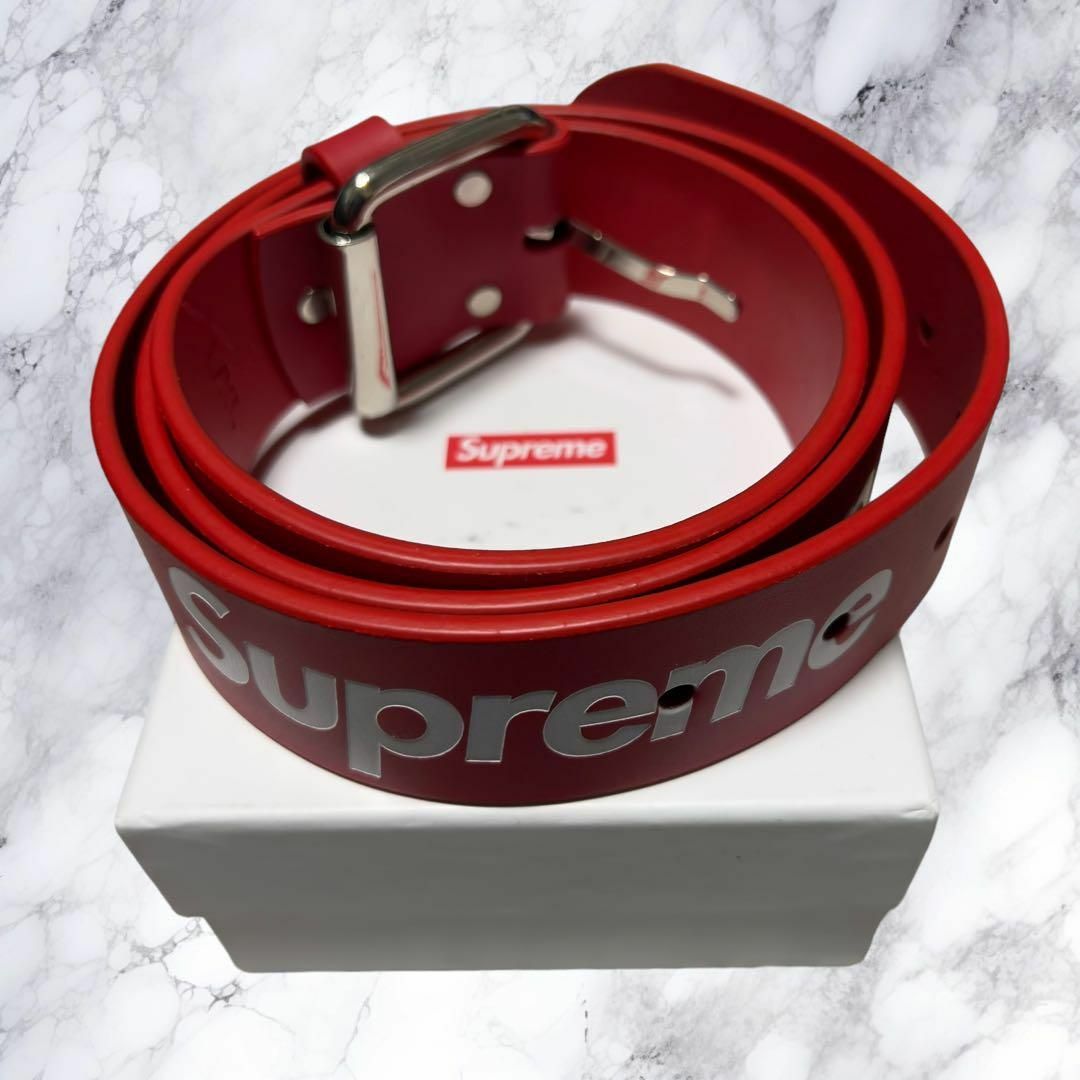 Supreme(シュプリーム)の【新品】Supreme Repeat Leather Belt シュプリーム 赤 メンズのファッション小物(ベルト)の商品写真