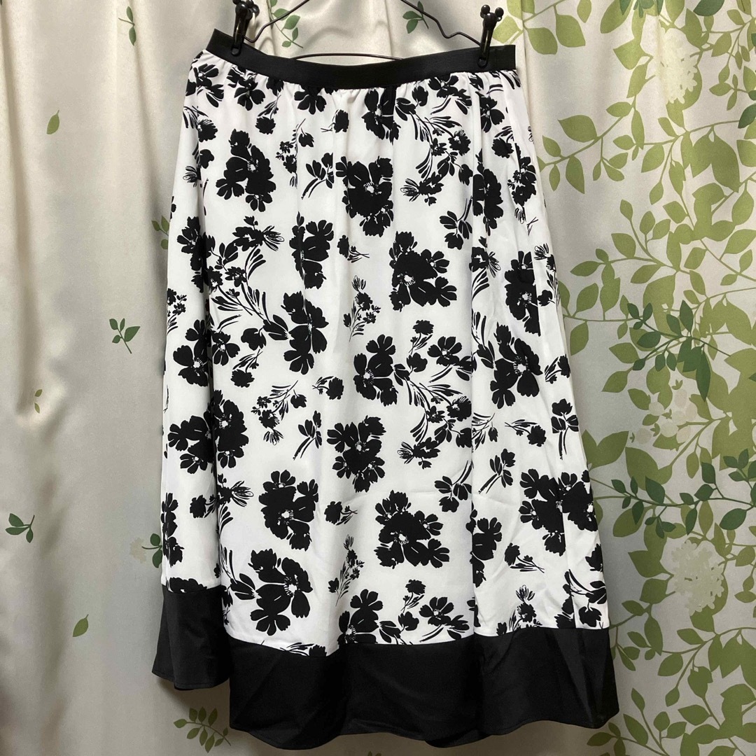 ニッセン(ニッセン)の大きいサイズ／3L 花プリント ギャザースカート レディースのスカート(ロングスカート)の商品写真