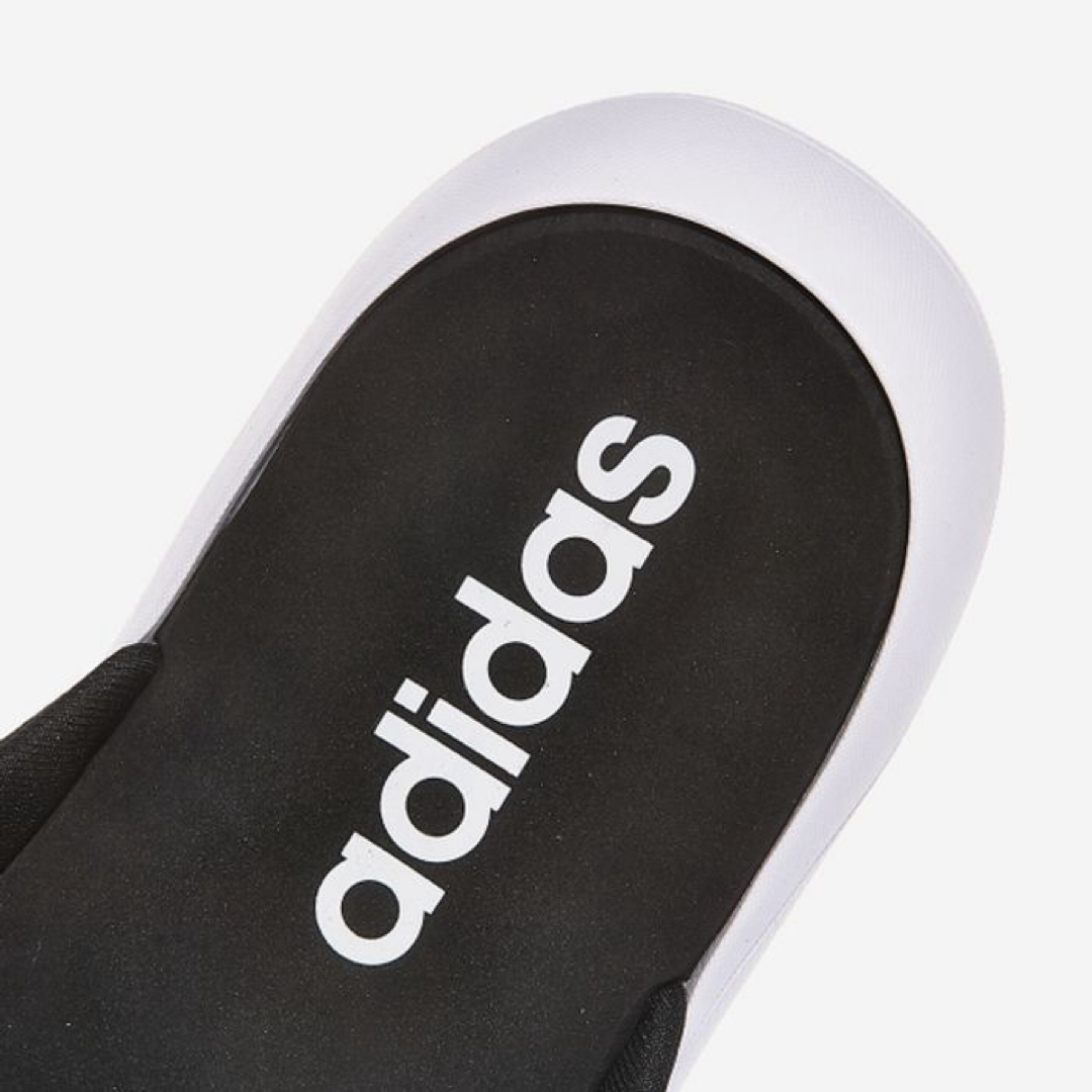 adidas(アディダス)の【新品・未使用】adidas COMFORT FLIP FLOP ブラック レディースの靴/シューズ(サンダル)の商品写真