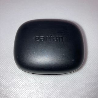 美品　EarFun Air Pro 3 充電ケースのみ　充電器　ブラック(ヘッドフォン/イヤフォン)