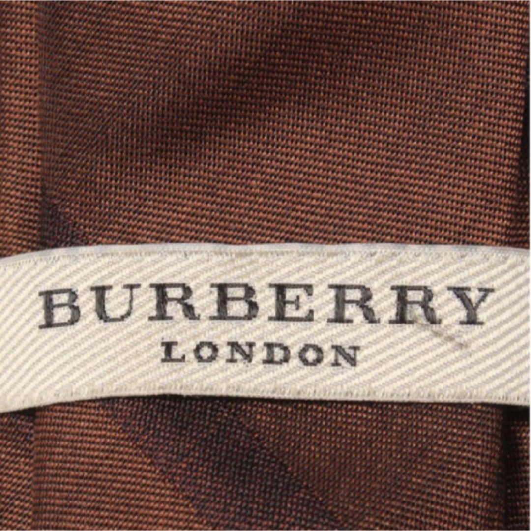 BURBERRY(バーバリー)の本日限定値下げ！ Burberry  バーバリー  大判チェック柄　ネクタイ メンズのファッション小物(ネクタイ)の商品写真