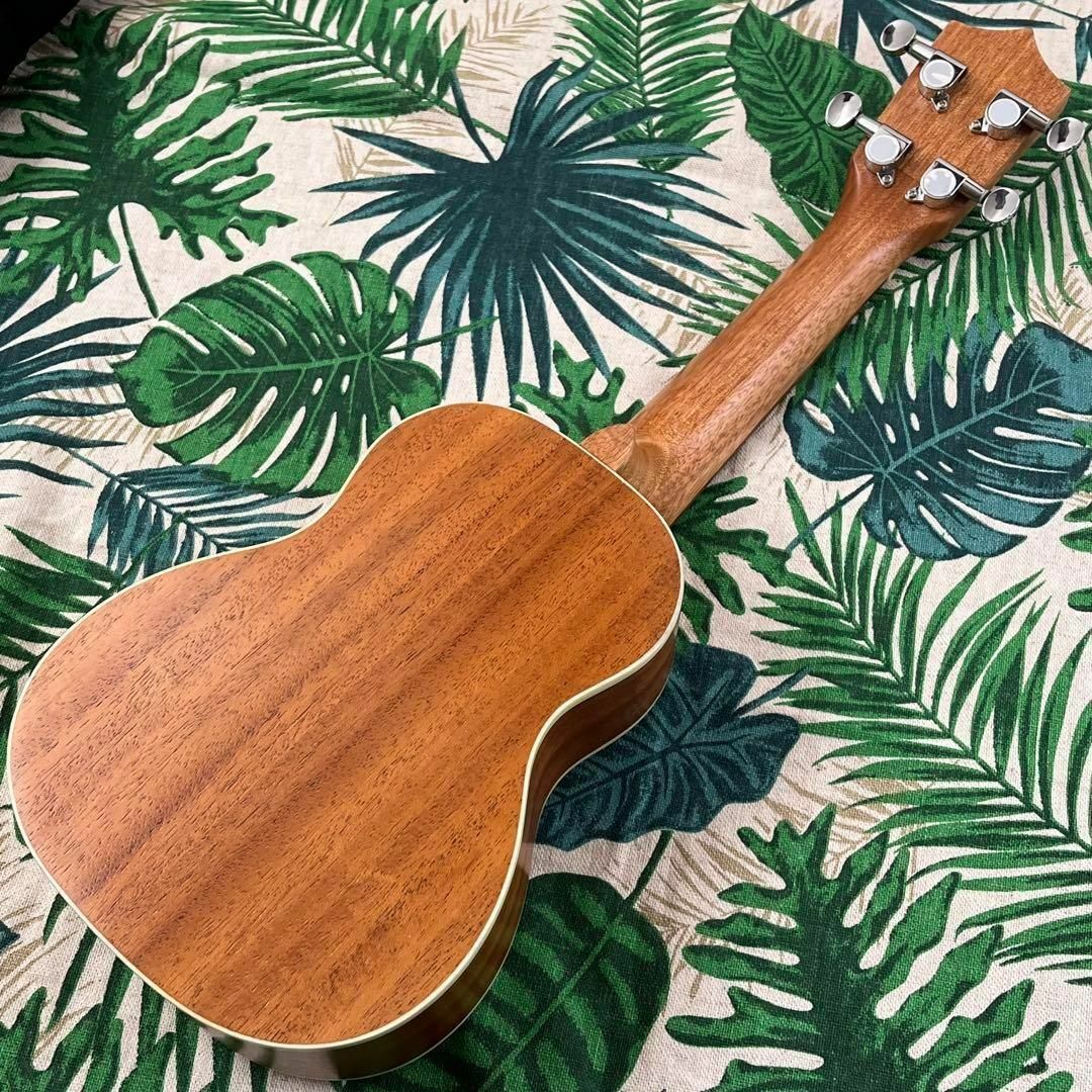 肉球が可愛いマホガニー材のエレキ・ソプラノウクレレ【ukulele】 楽器のウクレレ(ソプラノウクレレ)の商品写真