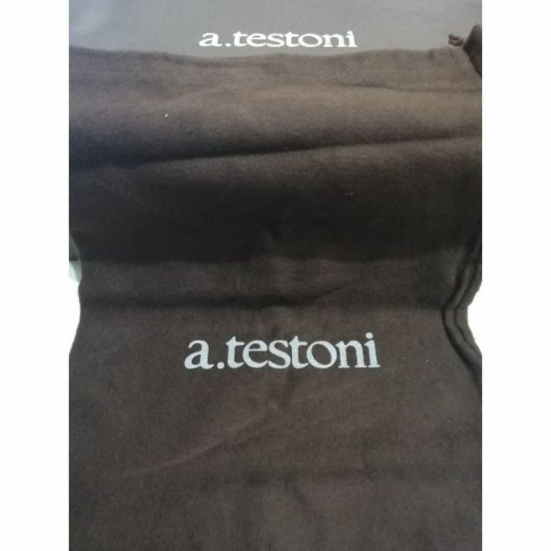 a.testoni(アテストーニ)の美品 アテストーニ 本革黒 スリッポン a.testoni 26.5㎝ モカシン メンズの靴/シューズ(スリッポン/モカシン)の商品写真