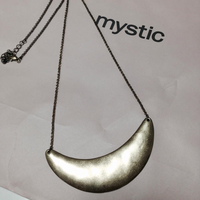 mystic(ミスティック)のmystic♡三日月ネックレス♡ レディースのアクセサリー(ネックレス)の商品写真