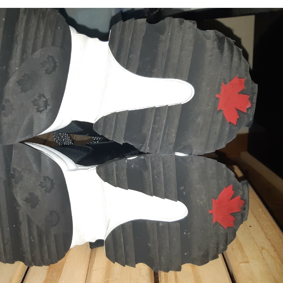DSQUARED2(ディースクエアード)のディースクエアード　ダッドスニーカー　40 メンズの靴/シューズ(スニーカー)の商品写真