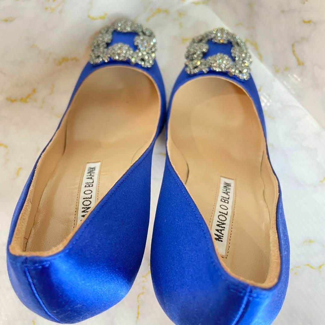 MANOLO BLAHNIK(マノロブラニク)のロイヤルブルー✨極美品 マノロブラニク ハンギシ サテン 34(21cm) レディースの靴/シューズ(ハイヒール/パンプス)の商品写真