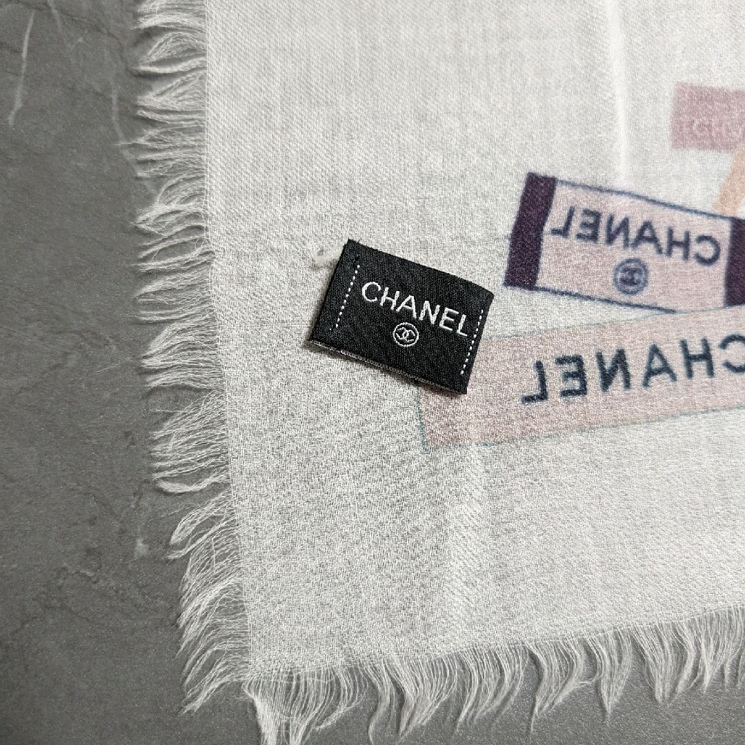 CHANEL(シャネル)のシャネル　大判　カシミア レディースのファッション小物(マフラー/ショール)の商品写真