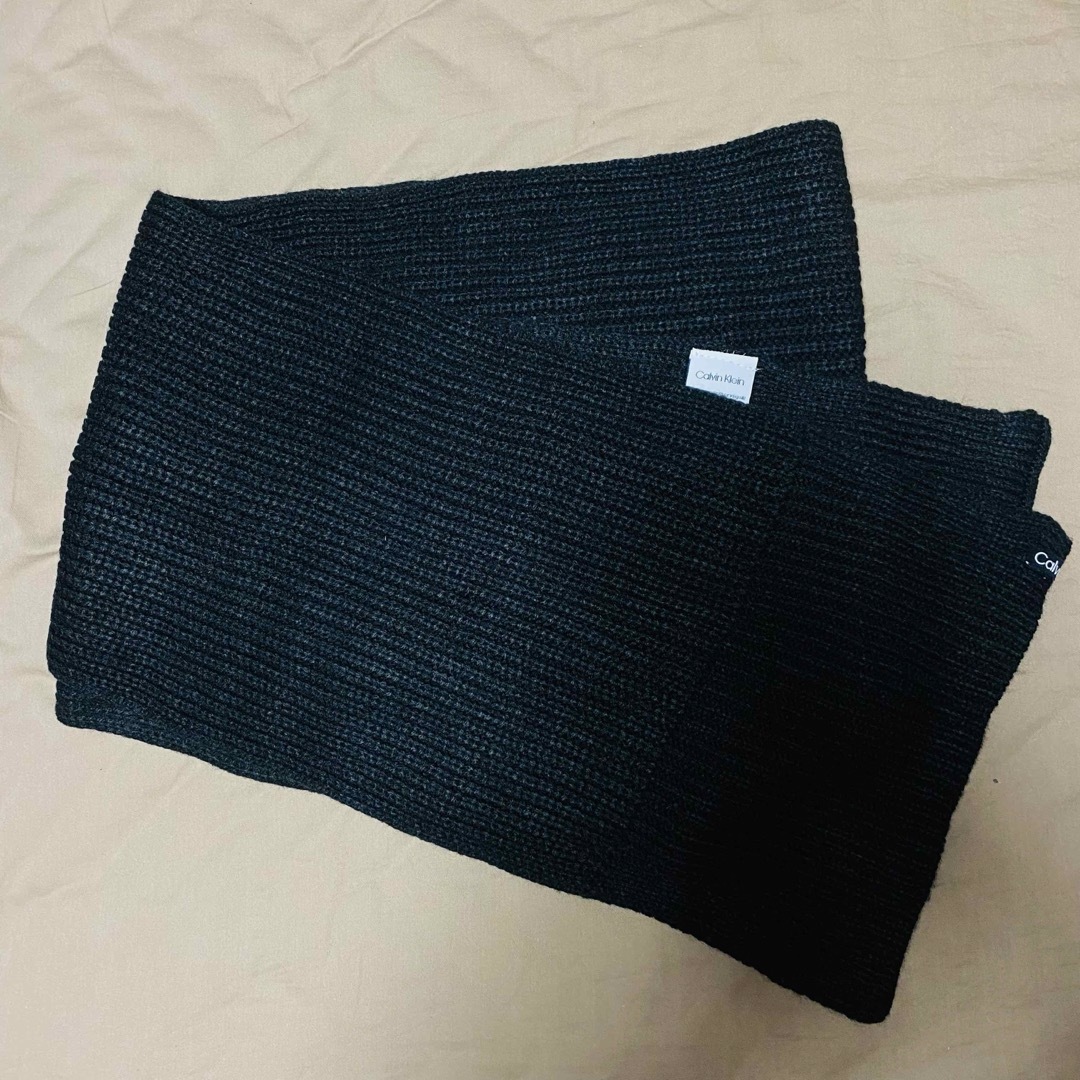 Calvin Klein(カルバンクライン)の●冬物SALE●カルバンクラインジーンズ　新品未使用★ マフラー　BLACK メンズのファッション小物(マフラー)の商品写真