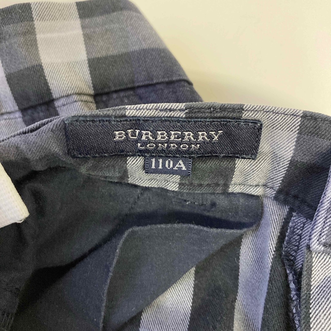 BURBERRY(バーバリー)のバーバリー　キッズ110 ハーフ　ショートパンツ キッズ/ベビー/マタニティのキッズ服男の子用(90cm~)(パンツ/スパッツ)の商品写真