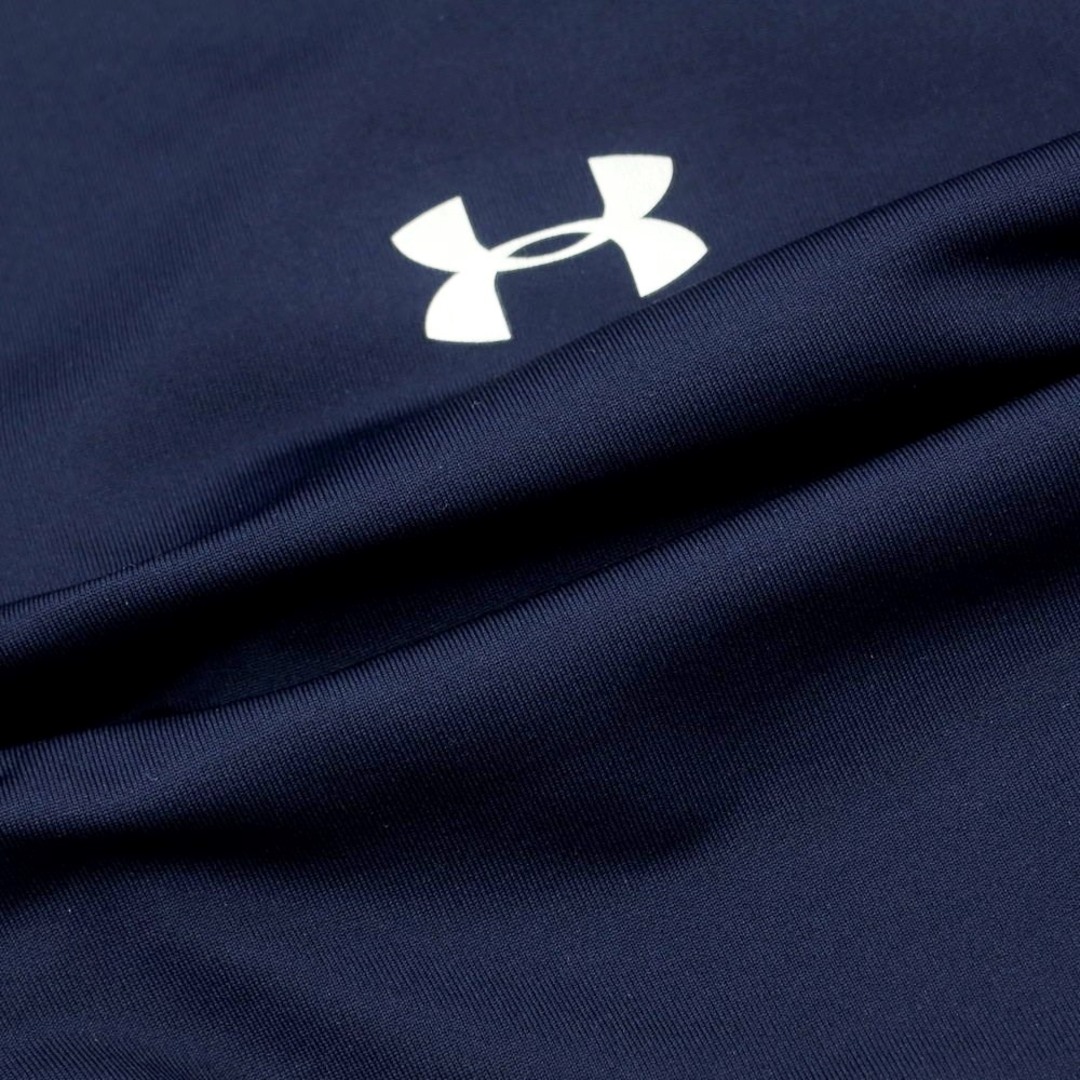 UNDER ARMOUR(アンダーアーマー)の【中古】アンダーアーマー UNDER ARMOUR ポリエステルジャージー ハイネックカットソー 長袖Ｔシャツ ネイビー【サイズ3XL】【メンズ】 メンズのトップス(Tシャツ/カットソー(七分/長袖))の商品写真