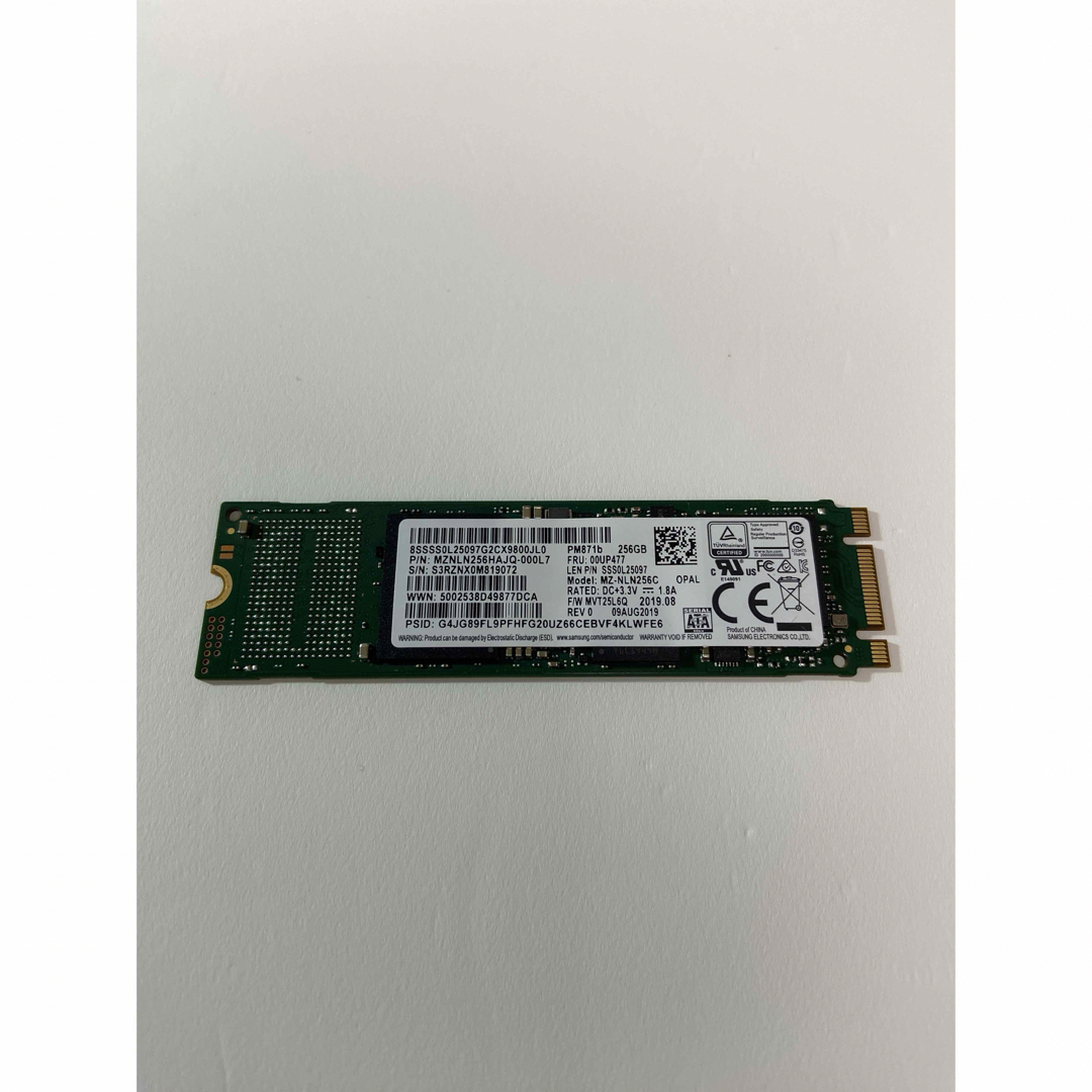 中古M.2　SSD　256GB　samsung スマホ/家電/カメラのPC/タブレット(PCパーツ)の商品写真