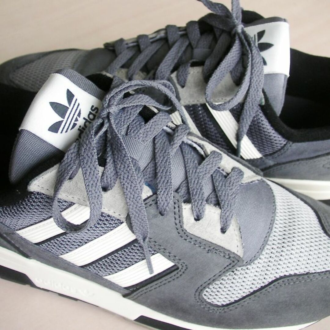 adidas(アディダス)のアディダス　スニーカー　★美中古　27.5cm　S○117 メンズの靴/シューズ(スニーカー)の商品写真