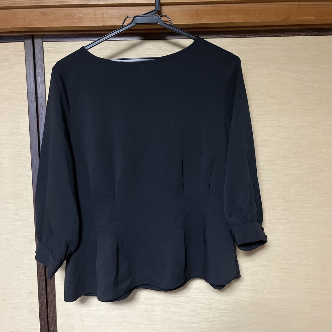 黒オシャレシャツ レディースのトップス(Tシャツ(長袖/七分))の商品写真