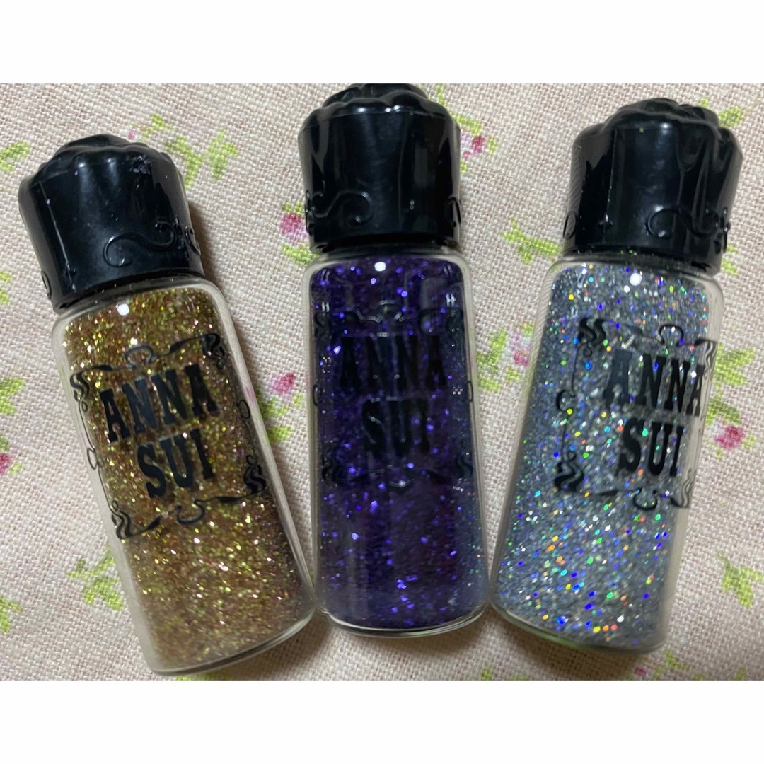 ANNA SUI(アナスイ)のアナスイ　カラーパウダー　３本　中古 コスメ/美容のコスメ/美容 その他(その他)の商品写真