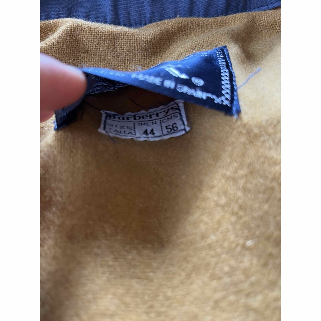 BURBERRY(バーバリー)のBurberrys バーバリー ブルゾン made in spain メンズのジャケット/アウター(ブルゾン)の商品写真