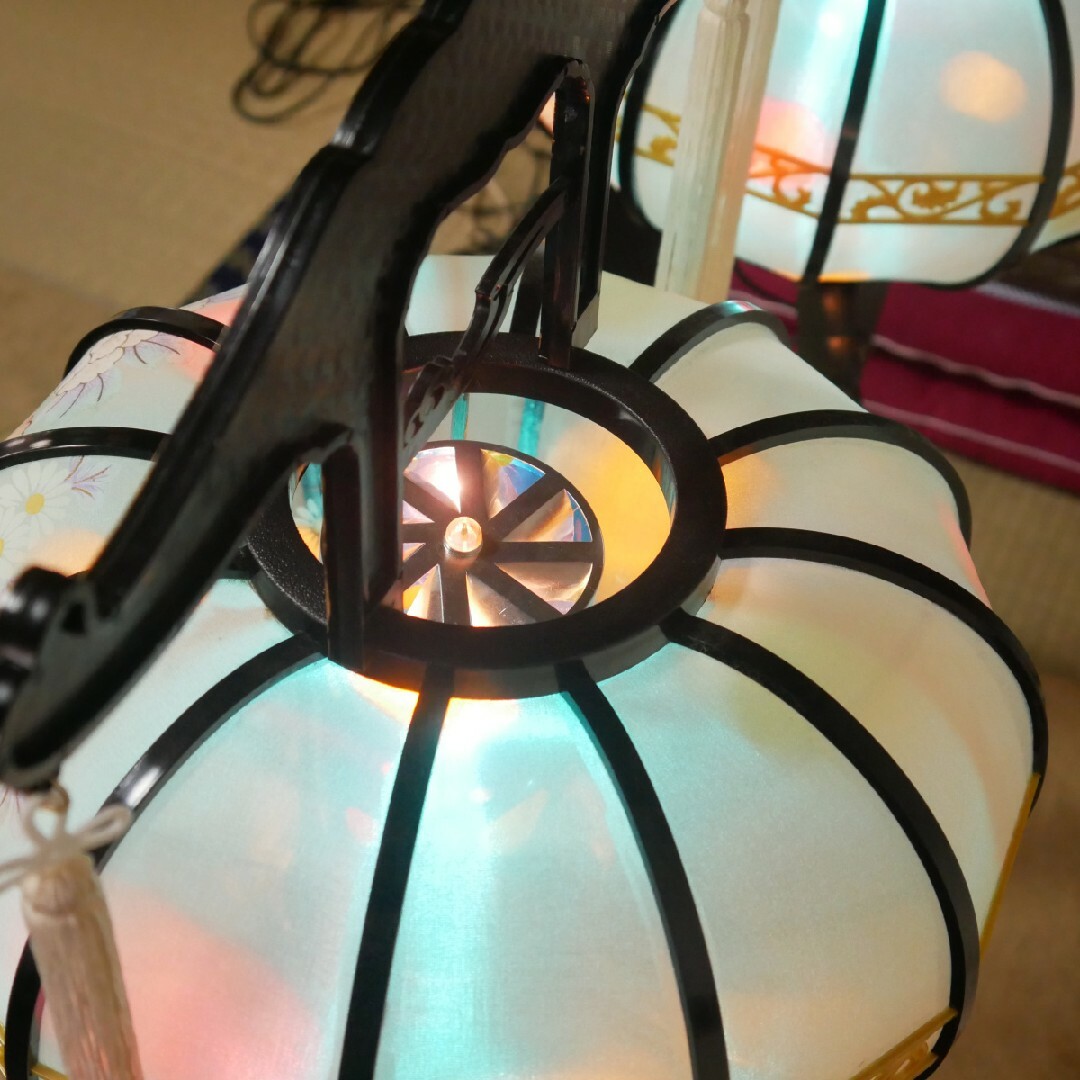 燈籠　3本脚 インテリア/住まい/日用品のライト/照明/LED(フロアスタンド)の商品写真