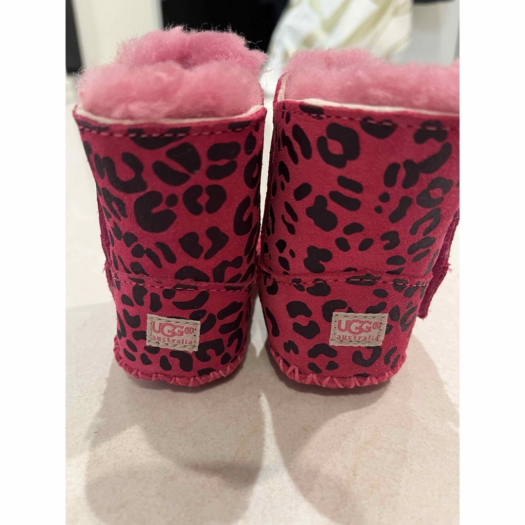 UGG(アグ)のアグ　ブーツ　子供用　9センチ キッズ/ベビー/マタニティのキッズ靴/シューズ(15cm~)(ブーツ)の商品写真