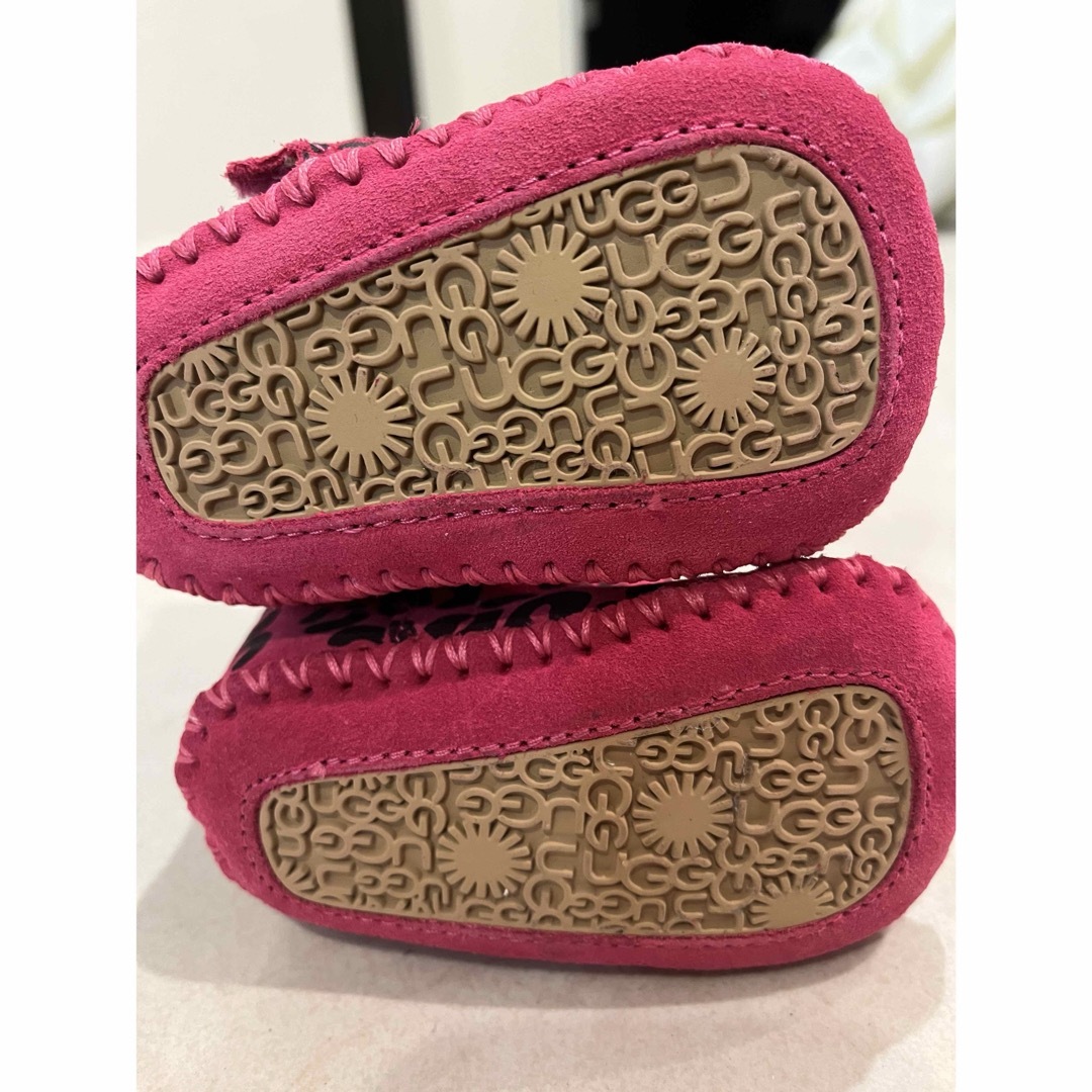 UGG(アグ)のアグ　ブーツ　子供用　9センチ キッズ/ベビー/マタニティのキッズ靴/シューズ(15cm~)(ブーツ)の商品写真