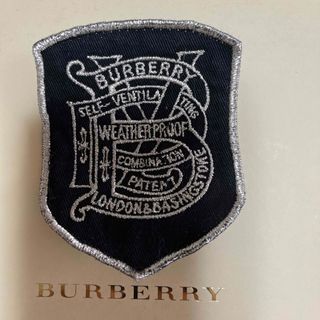 バーバリー(BURBERRY) くま ブローチ/コサージュの通販 7点