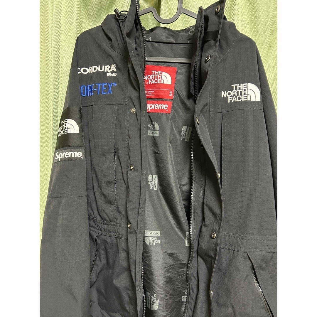 THE NORTH FACE(ザノースフェイス)のsupreme thenorthface  マウンテンパーカー　ダウン メンズのジャケット/アウター(マウンテンパーカー)の商品写真