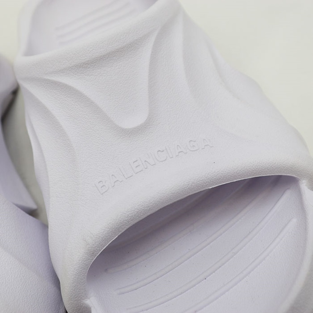 Balenciaga(バレンシアガ)の美品 バレンシアガ MOLD SLIDE SANDAL モールド スライド サンダル メンズ 白 41 BALENCIAGA メンズの靴/シューズ(サンダル)の商品写真