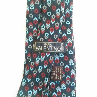 マリオバレンチノ(MARIO VALENTINO)のマリオバレンチノ　プリント柄　ネクタイ　イタリア製(ネクタイ)