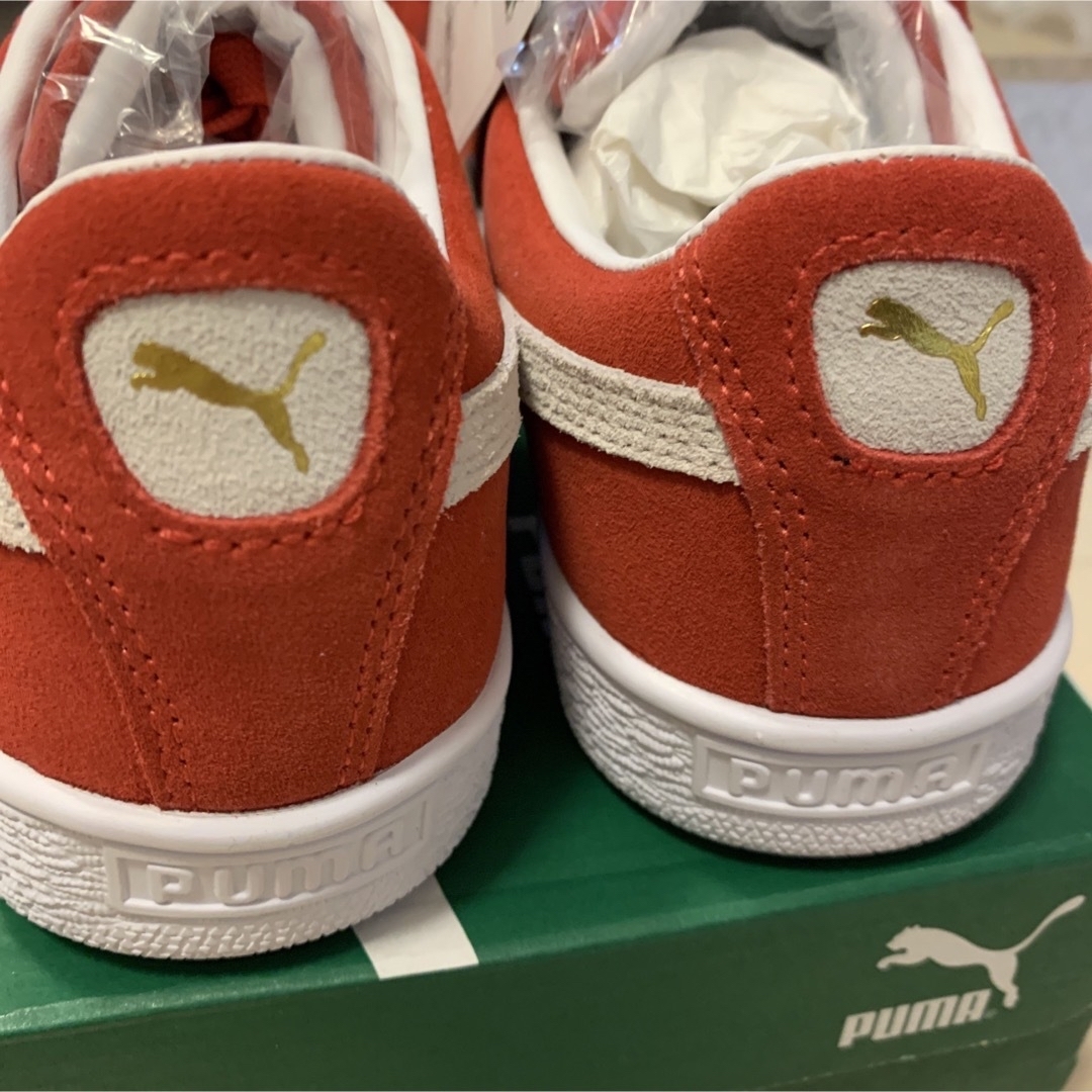 PUMA(プーマ)のユニセックス スウェード クラシック XXI スニーカー②　赤　24.5 レディースの靴/シューズ(スニーカー)の商品写真