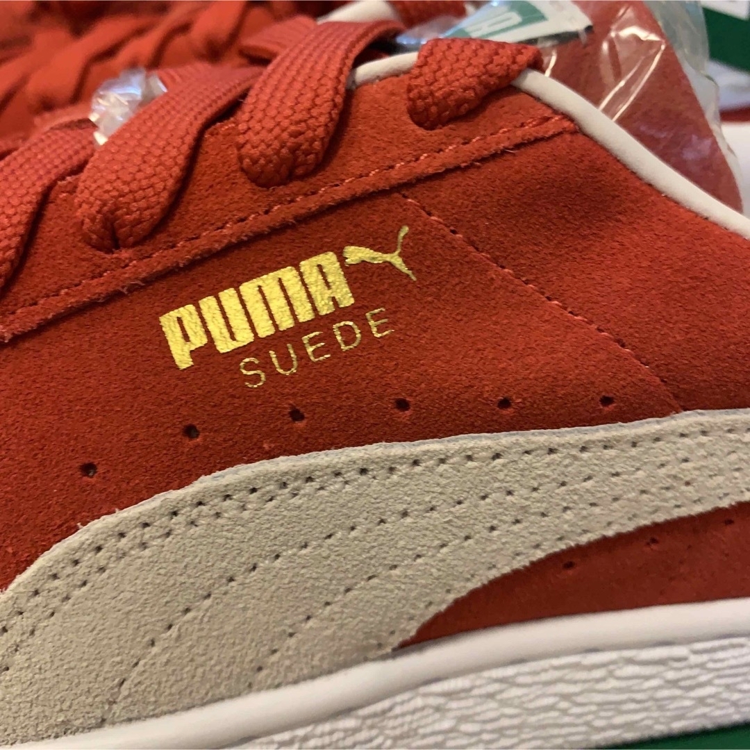 PUMA(プーマ)のユニセックス スウェード クラシック XXI スニーカー②　赤　24.5 レディースの靴/シューズ(スニーカー)の商品写真