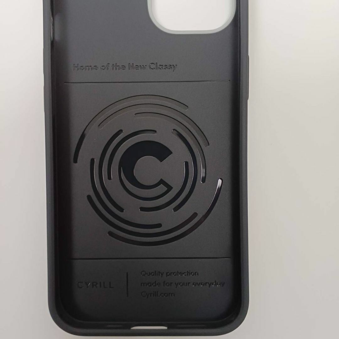 CYRILL by Spigen　iPhone13　ケース　ダークグレー　スマホ スマホ/家電/カメラのスマホアクセサリー(iPhoneケース)の商品写真