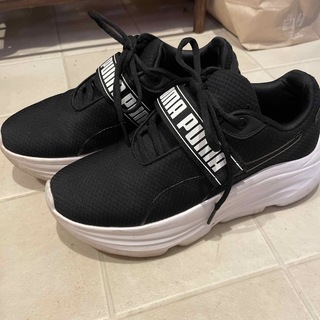 プーマ(PUMA)のPUMA レディーススニーカー24cm 美品(スニーカー)