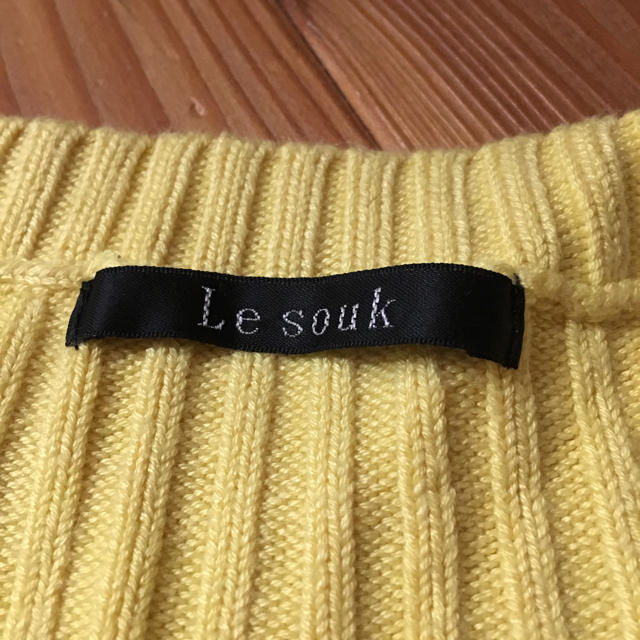 Le souk(ルスーク)のLe souk Vニット イエロー レディースのトップス(ニット/セーター)の商品写真