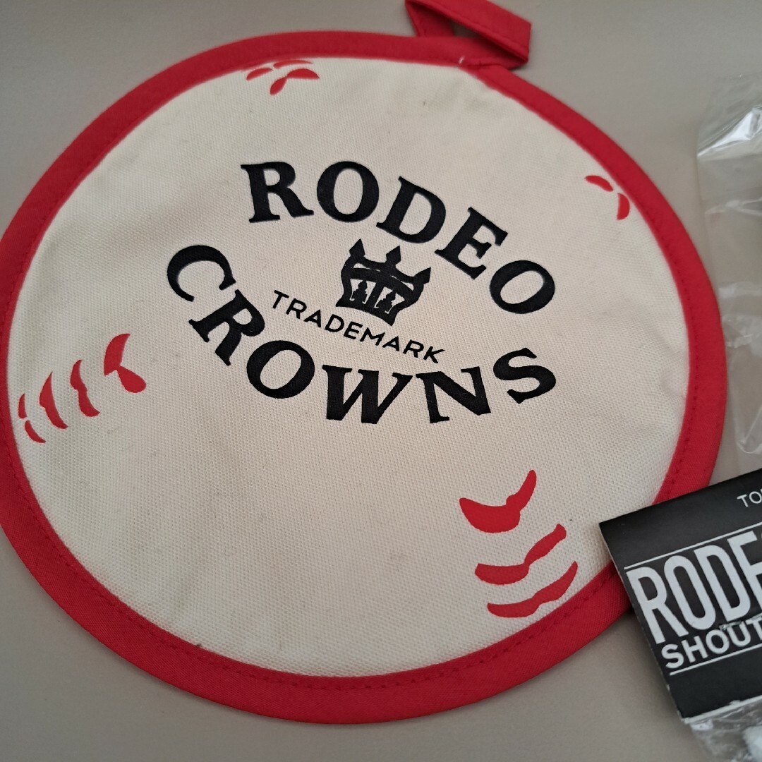 RODEO CROWNS(ロデオクラウンズ)のRODEO CROWNS☆３点☆ステッカー＆ノート？＆鍋敷き？インテリアなどにも レディースのレディース その他(その他)の商品写真