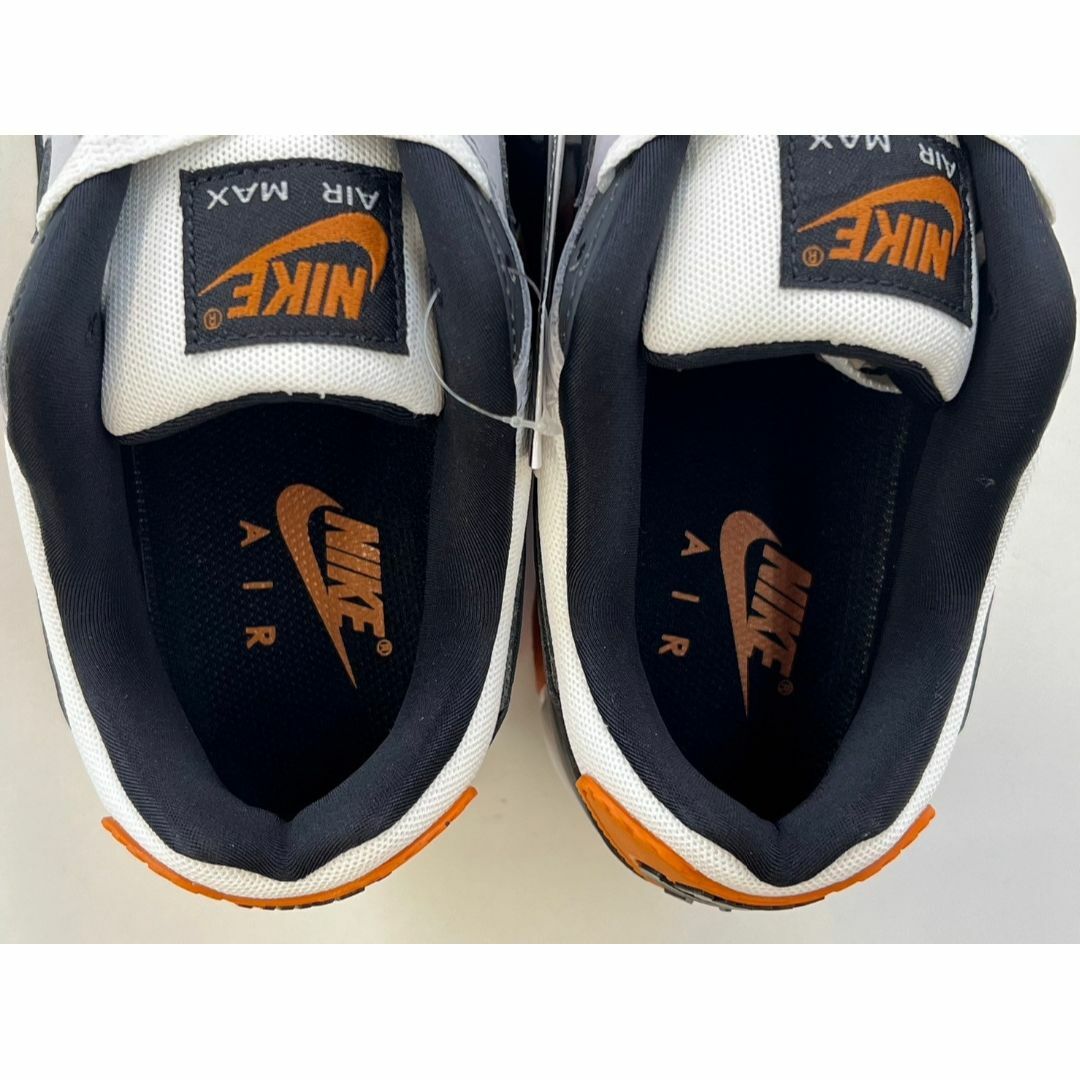 NIKE(ナイキ)の新品 ナイキ メンズ エアマックス 90 ホワイト オレンジ 25.5cm メンズの靴/シューズ(スニーカー)の商品写真