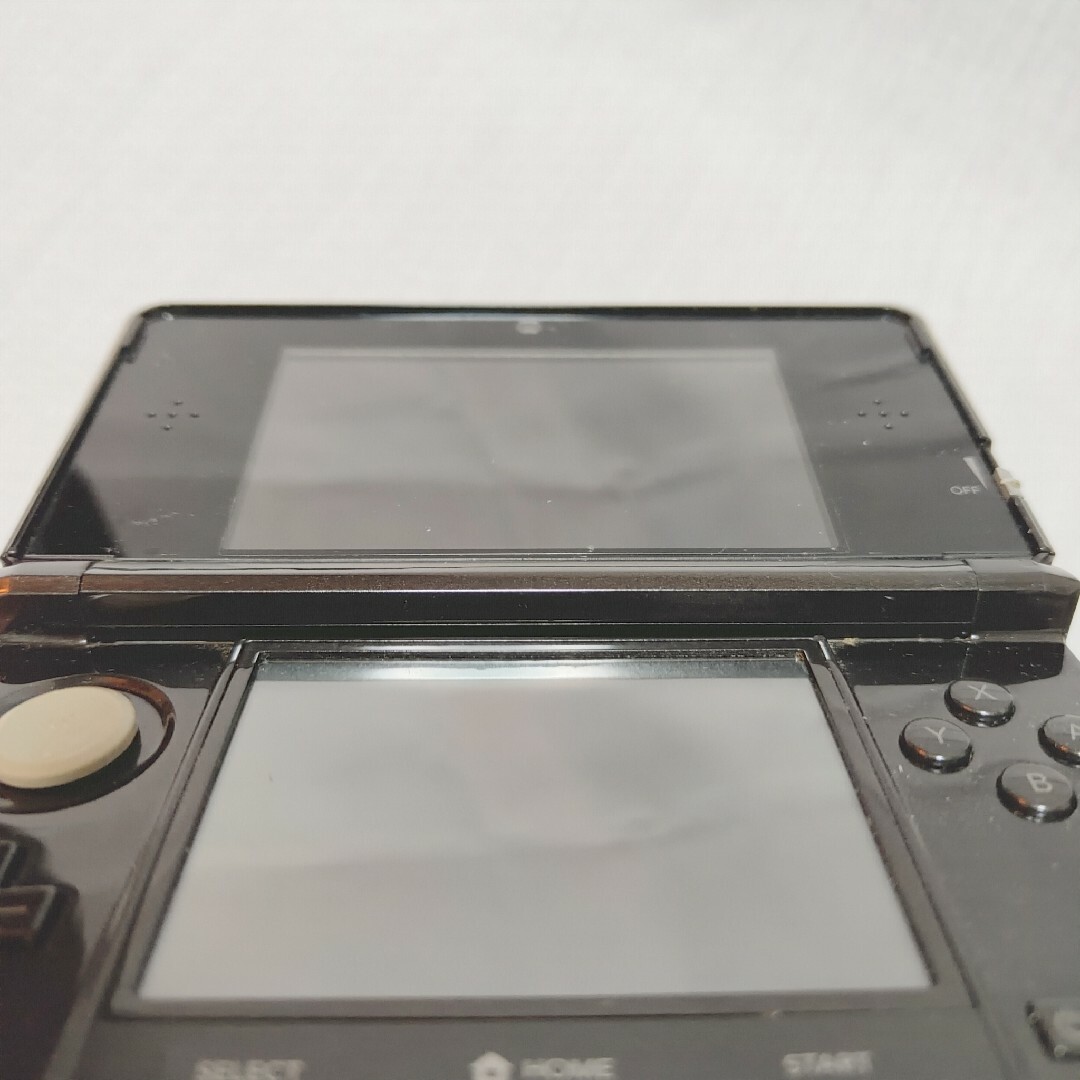 ニンテンドー3DS(ニンテンドー3DS)のNINTENDO 3DS　ブラック エンタメ/ホビーのゲームソフト/ゲーム機本体(携帯用ゲーム機本体)の商品写真