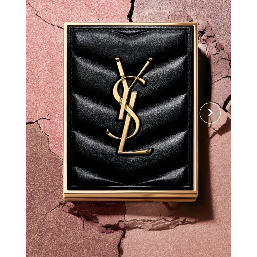 Yves Saint Laurent Beaute(イヴサンローランボーテ)のYves Saint Laurent Beauteクチュールミニクラッチ400 コスメ/美容のベースメイク/化粧品(アイシャドウ)の商品写真