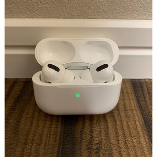 アップル(Apple)の【美品】 AirPods Pro 正規品(ヘッドフォン/イヤフォン)