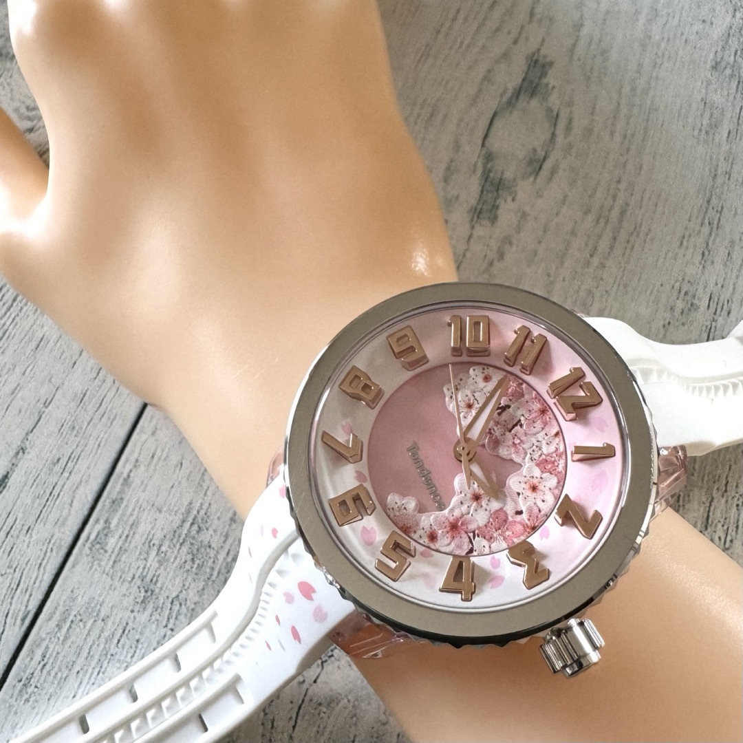 Tendence(テンデンス)の【美品】Tendence テンデンス 腕時計 ガリバー ホワイト 桜  レディースのファッション小物(腕時計)の商品写真