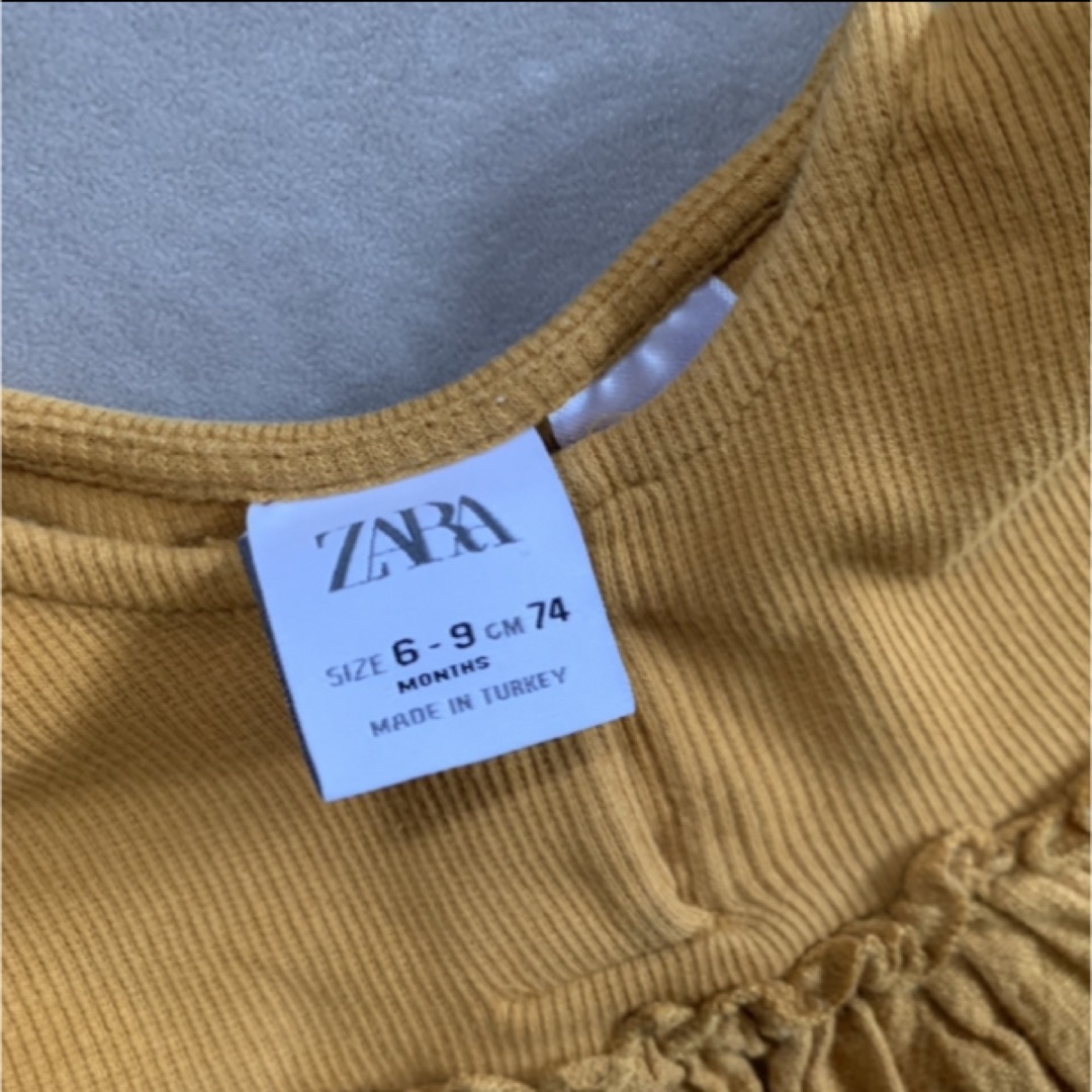 ZARA KIDS(ザラキッズ)のzaraベビー　Tシャツ　 キッズ/ベビー/マタニティのベビー服(~85cm)(Ｔシャツ)の商品写真