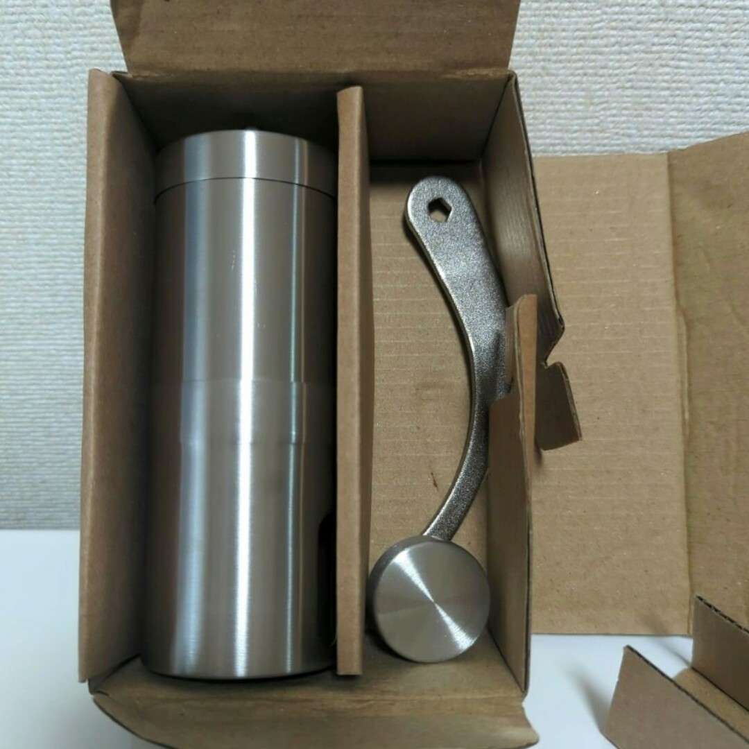 KOIZUMI(コイズミ)の新品　未使用　コーヒーミル　アルファックス　手動 インテリア/住まい/日用品のキッチン/食器(調理道具/製菓道具)の商品写真