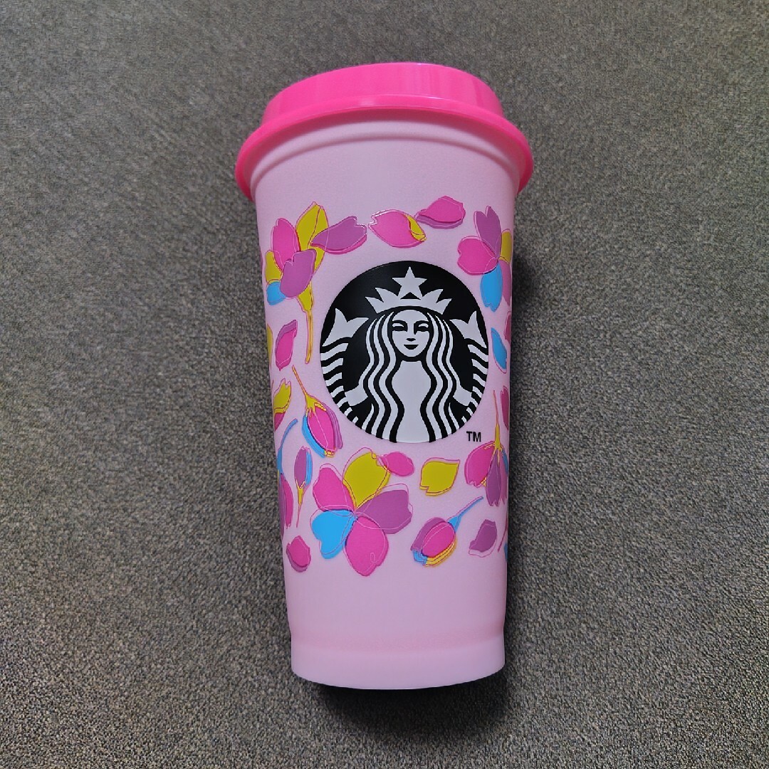 Starbucks Coffee(スターバックスコーヒー)のスターバックス SAKURA2024 リユーザブルカップ 473ml インテリア/住まい/日用品のキッチン/食器(グラス/カップ)の商品写真