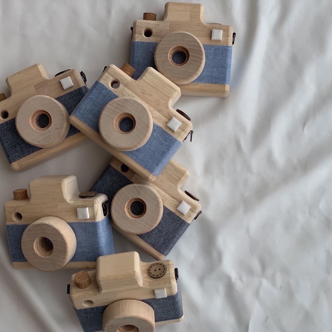 木のカメラ denim indigo キッズカメラ 木のおもちゃ ハンドメイド ハンドメイドの生活雑貨(雑貨)の商品写真