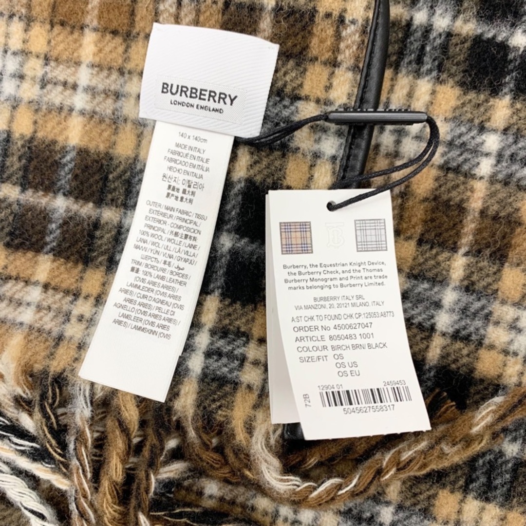 BURBERRY(バーバリー)の未使用 バーバリー BURBERRY アウター ケープ ポンチョ チェック リバーシブル ウール ブラウン系 レディースのジャケット/アウター(ポンチョ)の商品写真