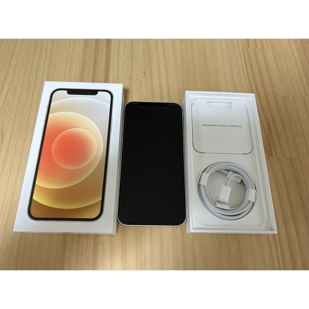 iPhone(アイフォーン)のiPhone 12 ホワイト 64 GB SIMフリー スマホ/家電/カメラのスマートフォン/携帯電話(スマートフォン本体)の商品写真