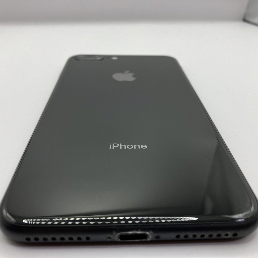 iPhone(アイフォーン)の七天楽様専用　iPhone 8 Plus Space Gray スマホ/家電/カメラのスマートフォン/携帯電話(スマートフォン本体)の商品写真