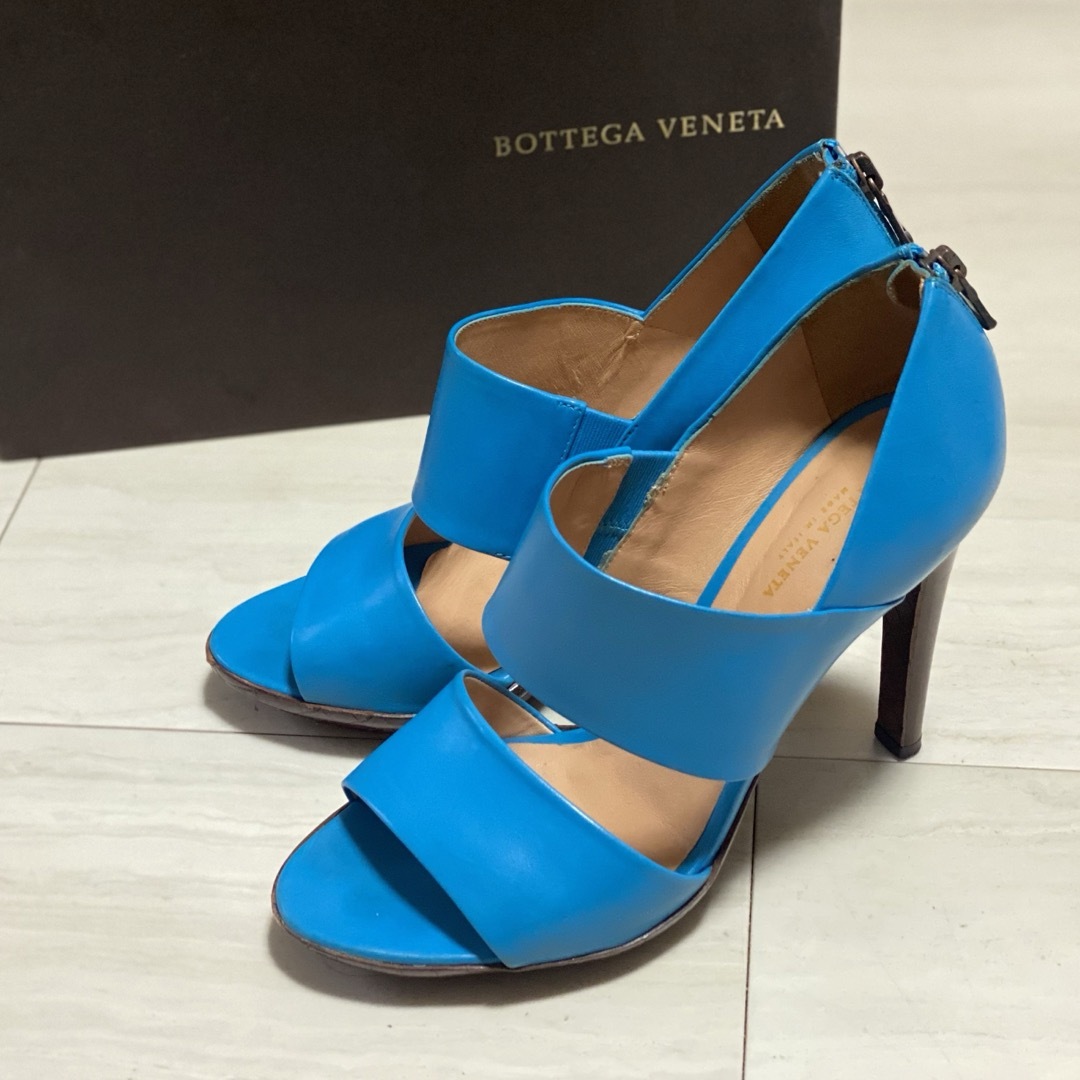 Bottega Veneta(ボッテガヴェネタ)のBOTTEGA VENETA  ボッテガ・ヴェネタ　サンダル　35ハーフ レディースの靴/シューズ(サンダル)の商品写真